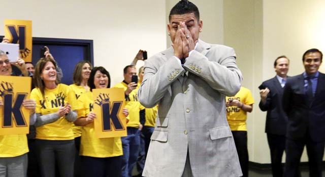 Felix Hernandez is greeted by supporters as the Mariners make his mega-deal official. (AP)
