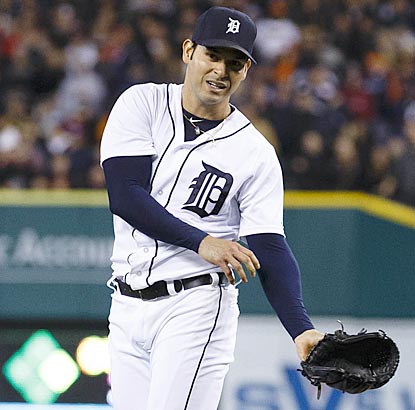 Tigers’ Sanchez loses no-no in ninth, zips Twins on one hit