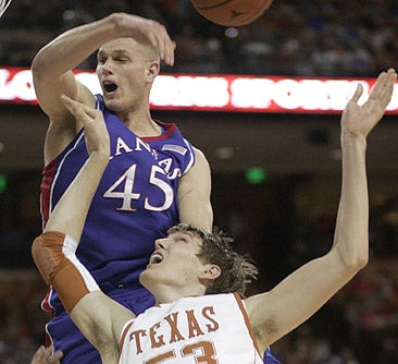 Cole Aldrich and Kansas feel at home in Texas.