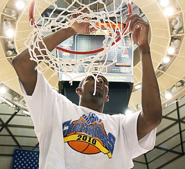 Johnson's 42 points send the Grizzlies to the NCAA tourney.&nbsp;(AP)