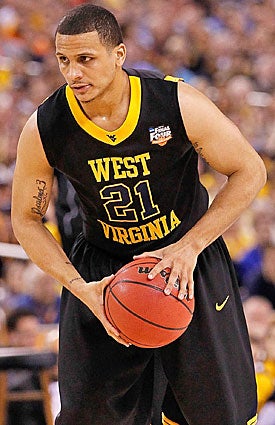 Joe Mazzulla's on-court accomplishments are overshadowed by frequent appearances in the police blotter. (Getty Images)