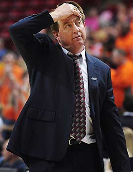 The Wes Moore-coached Chattanooga women's hoops team also violated the NCAA rule regarding calls to recruits. (US Presswire)