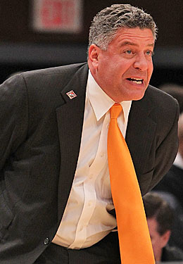 The NCAA is taking a harsh stance with lying to investigators, which Bruce Pearl has admitted doing. (Getty Images)