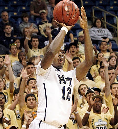 Ashton Gibbs goes off for 24 points, including the clinching trey, to help put away a gritty Rider team. (Getty Images)