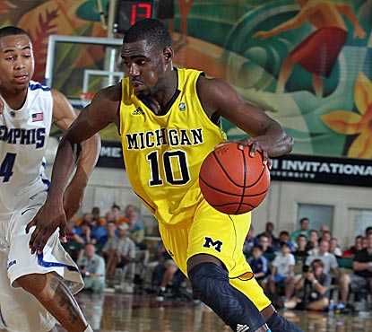 Tim Hardaway Jr. leads Michigan with 21 points against Memphis as the Wolverines continue their hot start to the season. (US Presswire)