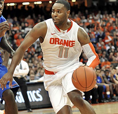 Syracuse senior Scoop Jardin scores 16 points and adds seven assists against No. 10 Florida. (AP)