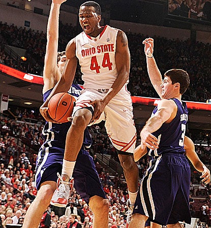 William Buford goes for a career-high 28 points, including five 3s, in Ohio State's win over Northwestern. (Getty Images)