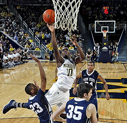 Tim Hardaway Jr. leads No. 18 Michigan with 26 points in a win over Penn State. (AP)