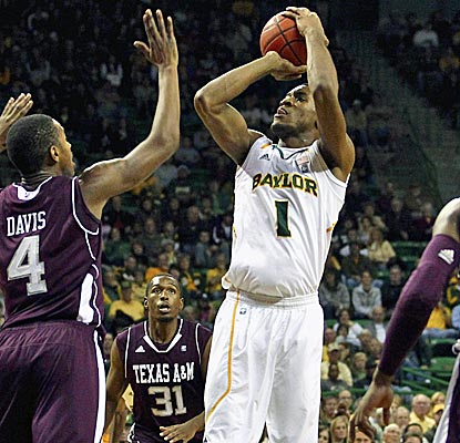 Perry Jones III has a double-double, 14 points and 12 boards, as Baylor wins its 14th straight game. (US Presswire)