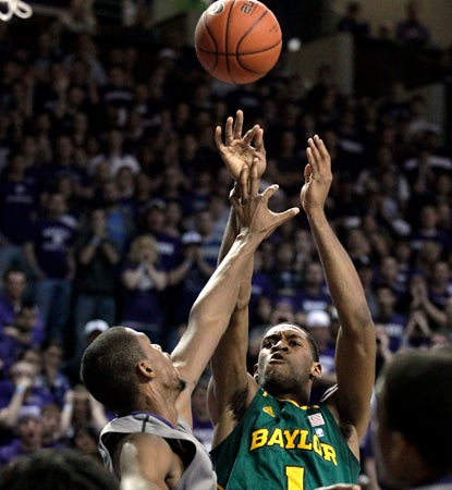 Perry Jones leads Baylor with 17 points in a nail-biter on the road against No. 18 K-State. (AP)