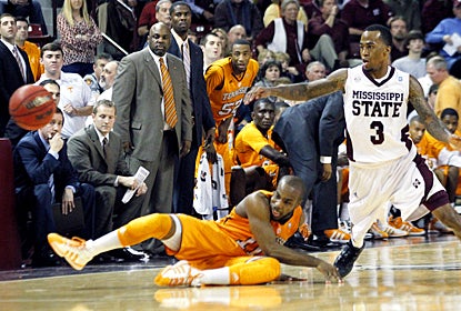 Dee Bost steals the ball from the Vols' Trae Golden to seal the win for Mississippi State. (AP)