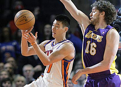 Jeremy Lin scores a career-high 38 points -- the most by a Knicks player this season -- to help N.Y. end a 9-game skid vs. L.A. (AP)