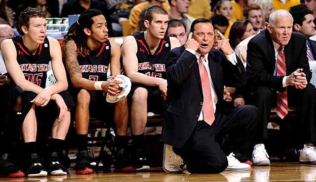 One player says Billy Gillispie forced injured players to stay in the training room all day. (Getty Images)