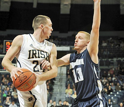 Guard Pat Connaughton finishes with 13 points and five dimes in the blowout win over Monmouth. (AP)