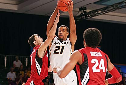 Laurence Bowers, known for his second-half surges, does just that for the Tigers and finishes with 19 points and 10 boards. (US Presswire)