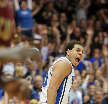 Seth Curry pours it on against Santa Clara with 12 of his season-best 31 points coming late in the game to help Duke prevail. (AP)