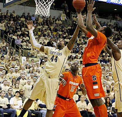 Sixth-ranked Syracuse loses the rebounding battle in Pittsburgh, fielding just 21 to the Panthers' 37. (AP)