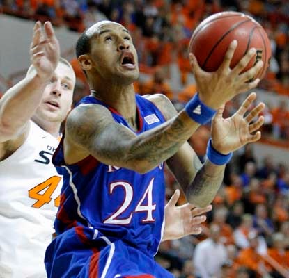 Travis Releford tallies 18 points as Kansas seeks at least a share of the Big 12 regular-season title. (USATSI)  