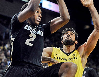 Xavier Johnson scores a career-high 22 points for Colorado, helping the Buffaloes complete a season-sweep of the Ducks. (Getty Images)