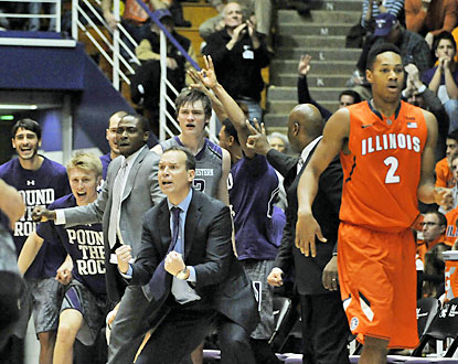 Northwestern coach Chris Collins reacts as his Wildcats take care of the Illini for their first Big Ten victory. (USATSI)