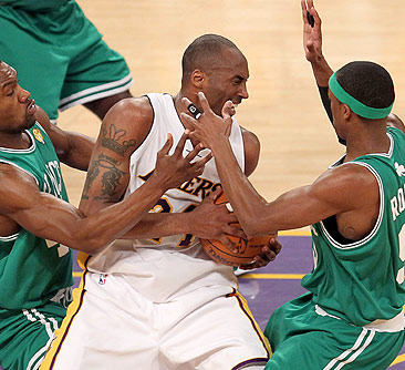 It's a miserable night for Kobe in L.A.