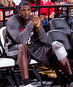This has become the familiar sight of Oden. He has only played in 82 games since going No. 1 in the '07 draft. (Getty Images)