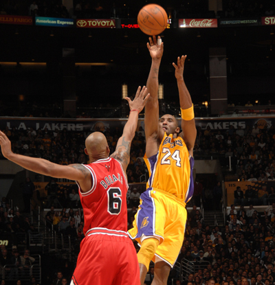 Kobe Bryant Fadeaway Jumper. Kobe Bryant