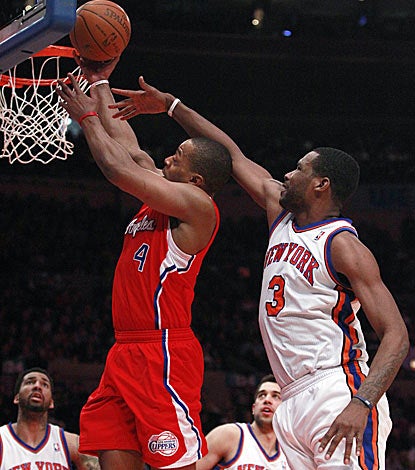 Randy Foye runs circles around Shawne Williams and the Knicks in his 17-point fourth quarter.  (AP)