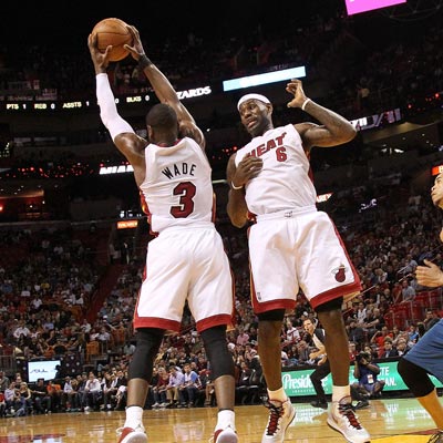 Dwyane Wade scores 41 and LeBron James scores 25 as the Heat defeat a struggling Wizards squad.  (Getty Images)