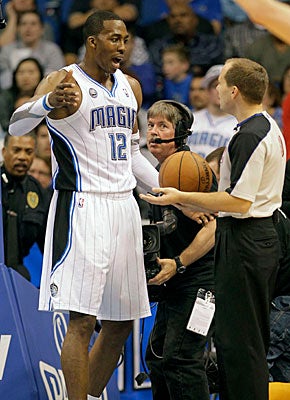 Dwight Howard isn't shy about confronting officials when he disagrees with a call. (AP)