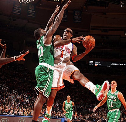 Amar'e Stoudemire racks up a game-high 37 points and eight boards in the Knicks' battle with the Celtics at MSG. (US Presswire)
