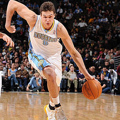 Danilo Gallinari hits two free throws late  in the fourth quarter to ice the win for the Nuggets. (Getty Images)