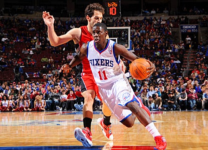 Jrue Holiday keeps the surprising 76ers chugging along, scoring 14 points against the Raptors. (Getty Images)