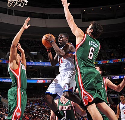 Jrue Holiday helps the Sixers extend their Atlantic Division lead to four games, scoring a season-high 24 vs. the Bucks. (Getty Images)