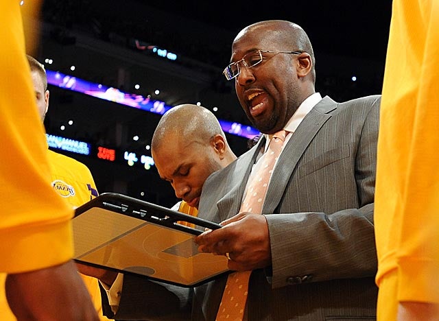 Mike Brown isn't living up to expectations as the best coach for the Lakers following Phil Jackson. (Getty Images)
