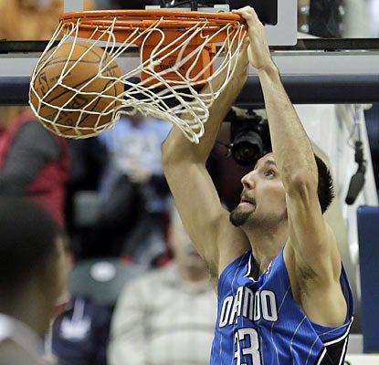 Ryan Anderson puts up 24 points to help the Magic recover from Monday's franchise-worst offensive effort. (AP)