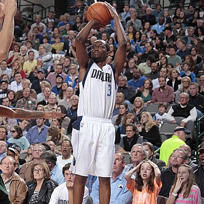 Roddy Beaubois scores a season-high 22 points in his first start of the season for the Mavericks.   (Getty Images)