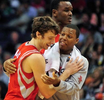 Goran Dragic is part of a sterling effort for the Houston bench, which outscores Phoenix's backups 57-13.  (US Presswire)