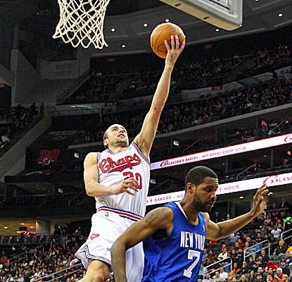 Manu Ginobili scores eight points in his return to the Spurs after missing 22 games with a broken hand.  (Getty Images)