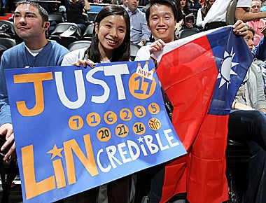 Fans at Target Center go 'Linsane' last Saturday as the Wolves hosted the Knicks. (Getty Images)
