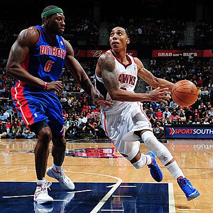 Jeff Teague scores 24 points and tallies a season-high 11 assists in the Hawks' victory against the Pistons.  (Getty Images)