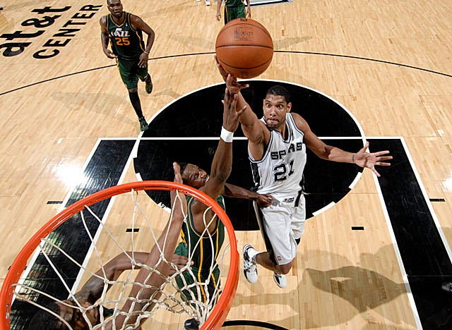 Duncan, a 15-year veteran and four-time NBA champ, doesn't look as if he's retiring soon. (US Presswire)