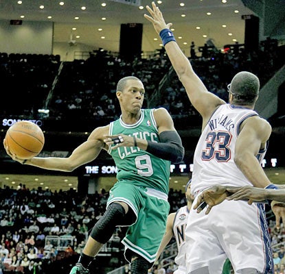 Rajon Rondo provides 15 assists but scores just four points on 2 of 8 shooting. He also misses two free throws. (US Presswire)