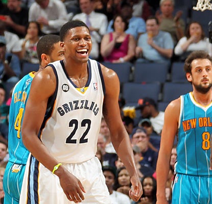 All smiles, Rudy Gay puts up 26 points as his Grizzlies clinch a postseason berth for the second straight season. (Getty Images)