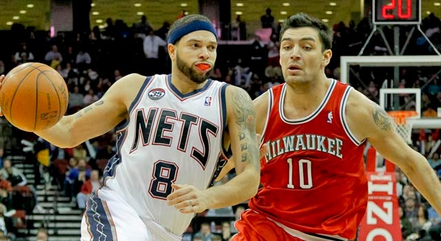 Deron Williams takes the money and security over playing in his home state. (US Presswire)