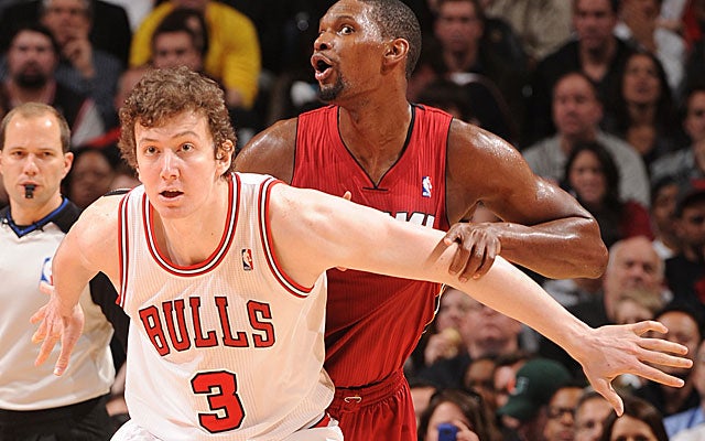 Letting a high-priced big body like Omer Asik go in free agency makes sense in Chicago. (Getty Images)