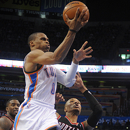 Russell Westbrook pours in a game-high 32 points to help the Thunder win their fourth straight home opener.  (US Presswire)