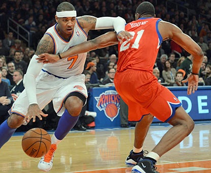 Melo Anthony leads the Knicks in scoring with 27 points on 10-of-18 shooting from the field. (AP)