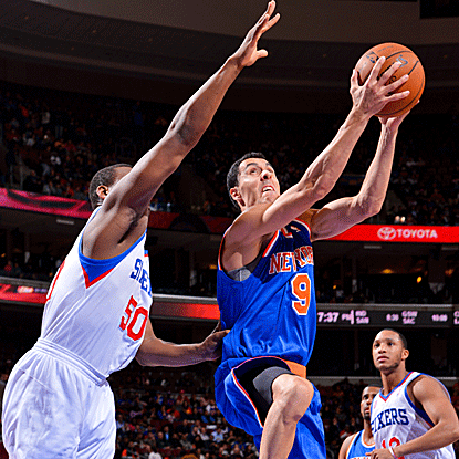 The Knicks sweep their home-and-home series with the Sixers, cruising to a blow-out win in Philadelphia on Monday. (Getty Images)