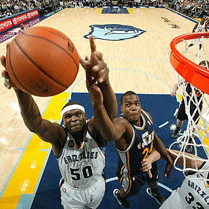 Zach Randolph scores 16 points and grabs a game-high 18 rebounds to lead the Grizzlies past the Jazz. (Getty Images)
